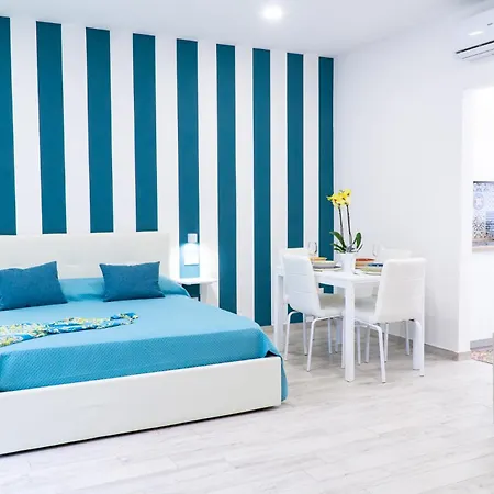 Summer Colors & Aparthotel